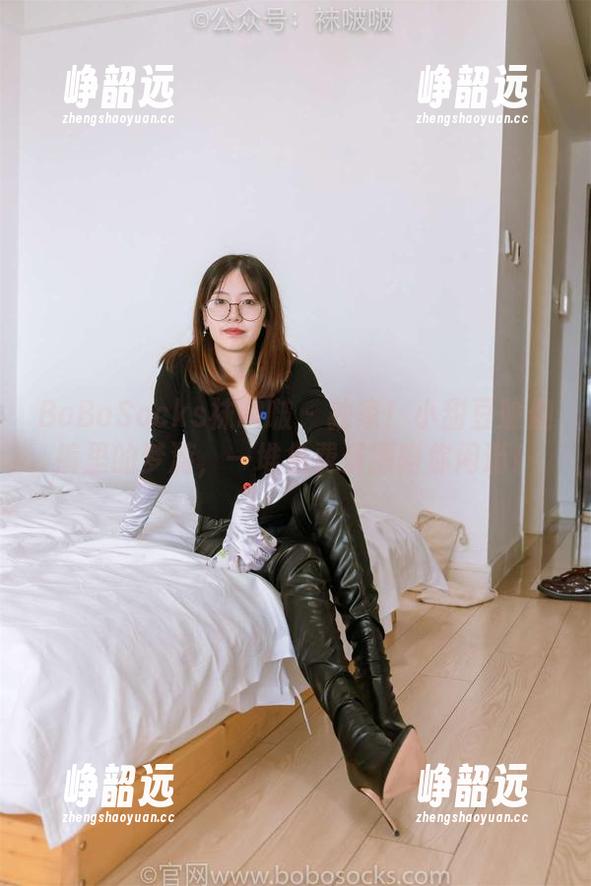 BoBoSocks袜啵啵 - 独家！小甜豆瑜伽裤里的梦游，一堆免费资源陪你闲逛！