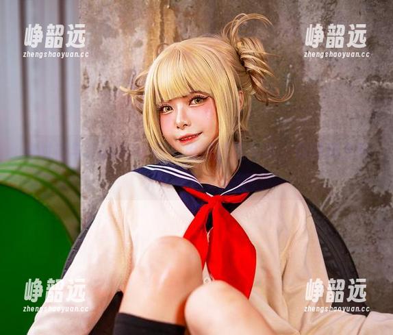 白衬衫与Hachi小芭，组成这组写真，你回得去吗？