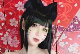 如果Kitkat Cosplay来介绍芭芭拉·冈希尔德的合集,结果会不会变得很尴尬?