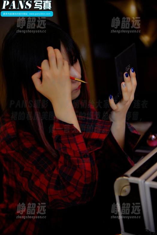 PANS摄影-糖糖 PANS摄影 - 糖糖悄悄给大家带来了连衣裙的私房美图,小巧的细节总让我停留,像一首无声的诗。