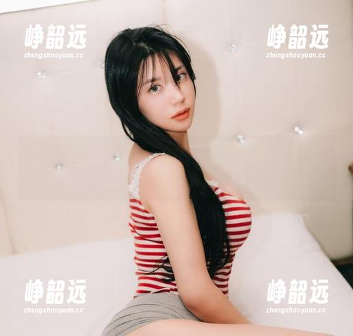 见证Sia(시아)的白裙：免费的写真，让你先心跳再说！