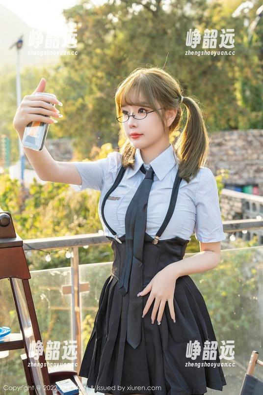 XINGYAN星颜社 - 唐思琪穿上那件定制水手服，写真里怎能少得了点海洋的味道？