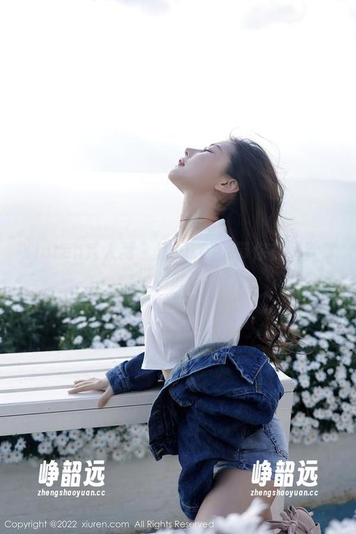 Xiuren秀人网 - 涵涵Luna带你在线欣赏裤里丝魅力图片