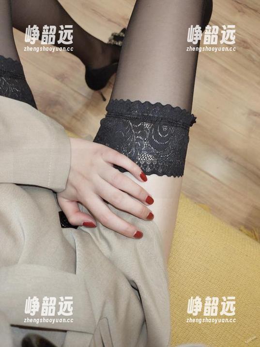 微密圈 - 瞅瞅这定制图片，YuYu超甜丫学妹的心思好难捉摸