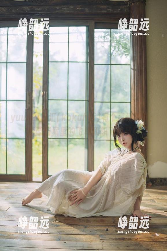 yuuhui玉汇(kokuhui)有个高清写真：蔚蓝档案里的飞鸟和想飞的马！