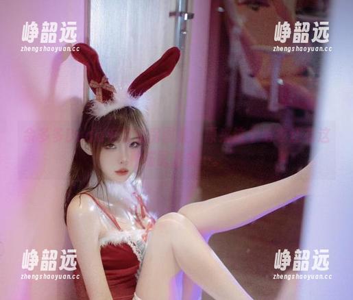 余多多Dudu毛衣私房图集：原来这个毛衣还有这种搭配方式…。