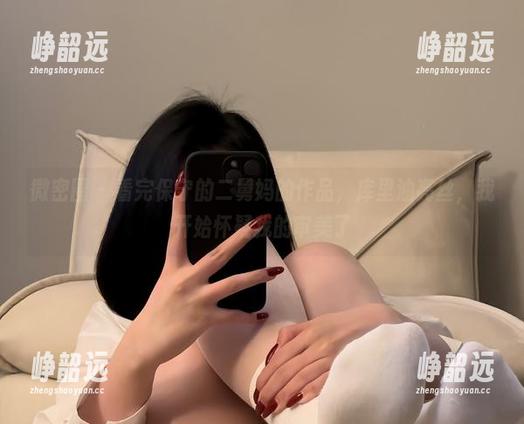 微密圈 - 看完保守的二舅妈的作品，库里油亮丝，我开始怀疑我的审美了