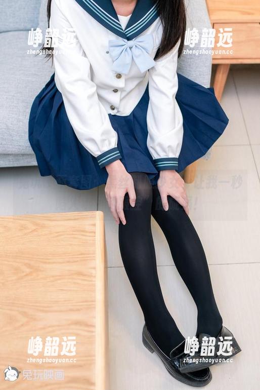 兔玩映画套图：黑丝制服少女，让我一秒陷入了“制服控”的旋涡！