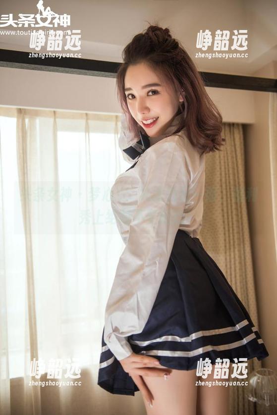 头条女神 - 梦心玥：礼服的另一面，福利秀上绝对不要错过！