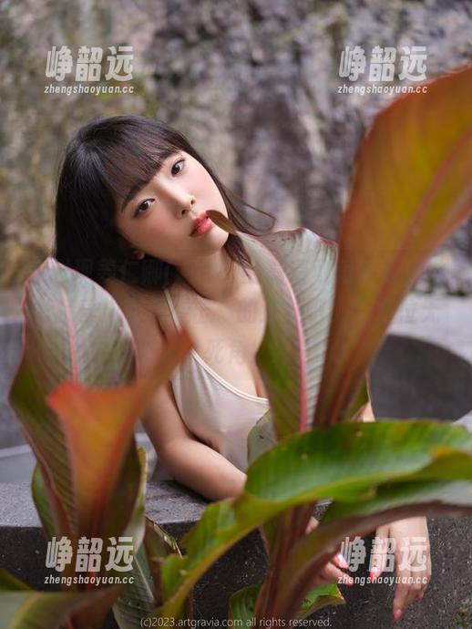来发现姜仁卿(강인경)的高清可爱合集，准备接受“可爱袭击”的洗礼吧，全方位无死角！