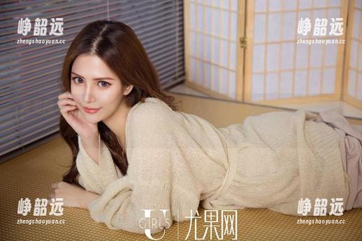 尤果网 - 我认识的张雪馨，她的双人美图，好上墙花个壁纸，这才是真心养眼的读书桌风格呢