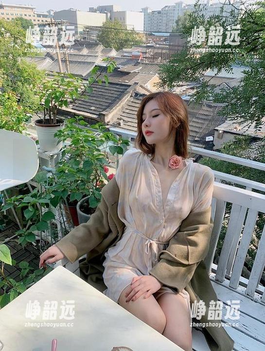 微密圈 - 当我在网盘里打开就是阿朱啊的“兔子”作品时，只想说，给我点解释我再继续。