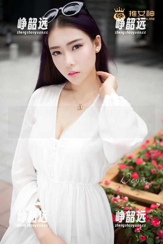 推女神 - 施忆佳Kitty酱的网袜另类合集，随性又贴合