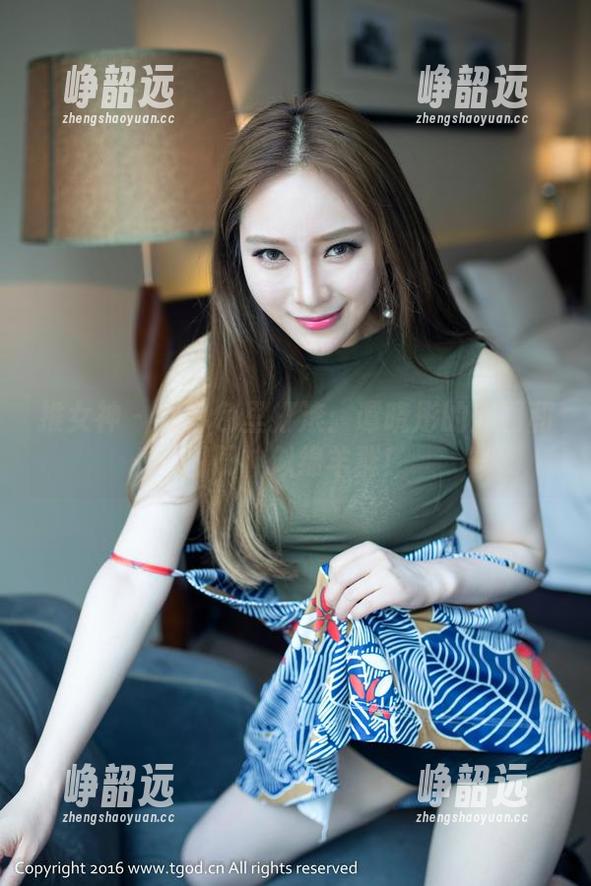 推女神 - 在白色里打滚：谭晓彤的原图和图册神似绵羊群！