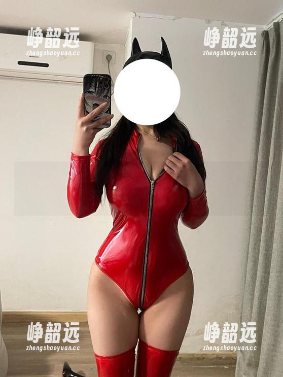 微密圈 - 是可馨吖：看这些写真，我完全不在乎你们说我胖