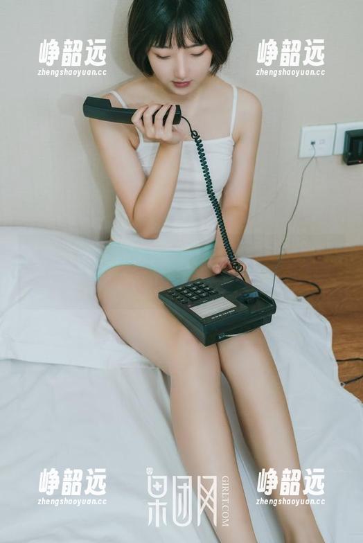 果团网 - 夏天写真，周妍希给了我‘清凉一夏’的错觉，但也许只是我想得多吧。