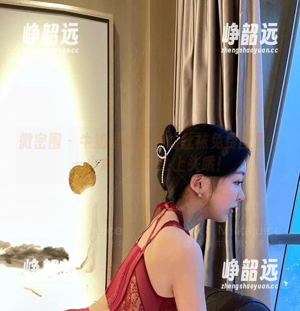 微密圈 - 牛奶里的果汁的丝袜免费图集——小心，看了会上头哦！