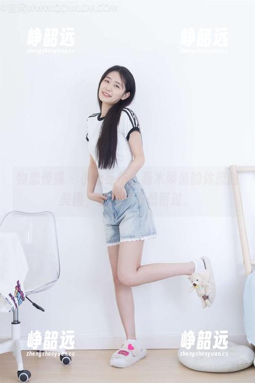 物恋传媒 - 小心受伤，嘉木娇俏的体操服美图，资源可不想错过。