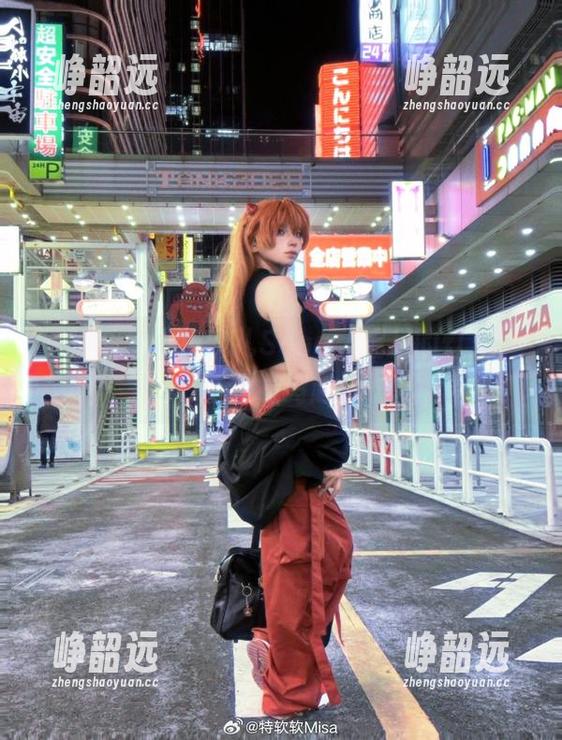 高清图集：特软儿Sona和腥月的灯光，慢慢亮起
