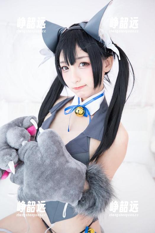 搜集私拍资源，神楽坂真冬和体操服让我情不自禁的想…
