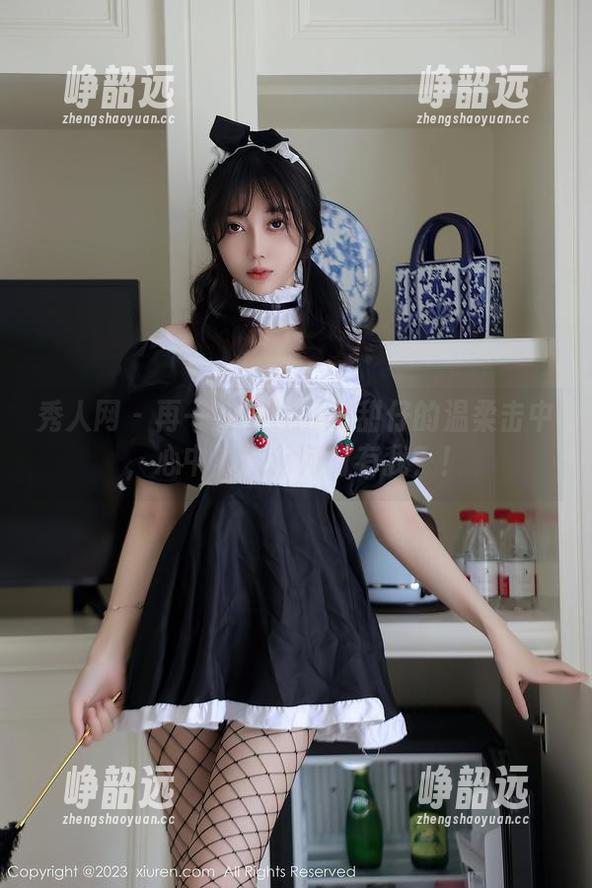 秀人网 - 再一次被tina_甜仔的温柔击中，心中默念：何时有我？！