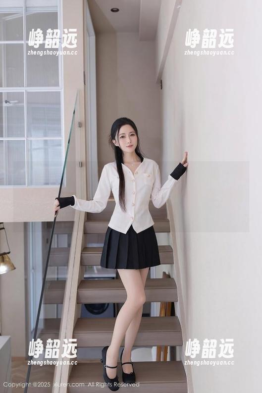 秀人网 - youOvOyou妹妹图集：每一张都值得仔细端详，有时候真想停下来慢慢看。