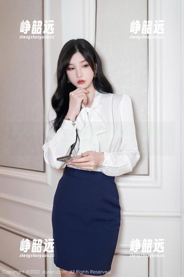 秀人网 - 伊诺与她的黑色禁忌：无圣光写真藏着什么呢？