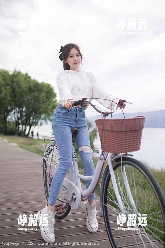 秀人网 - 尽管是美足合集，但兔子NINA的每张图片都值得停留一下。