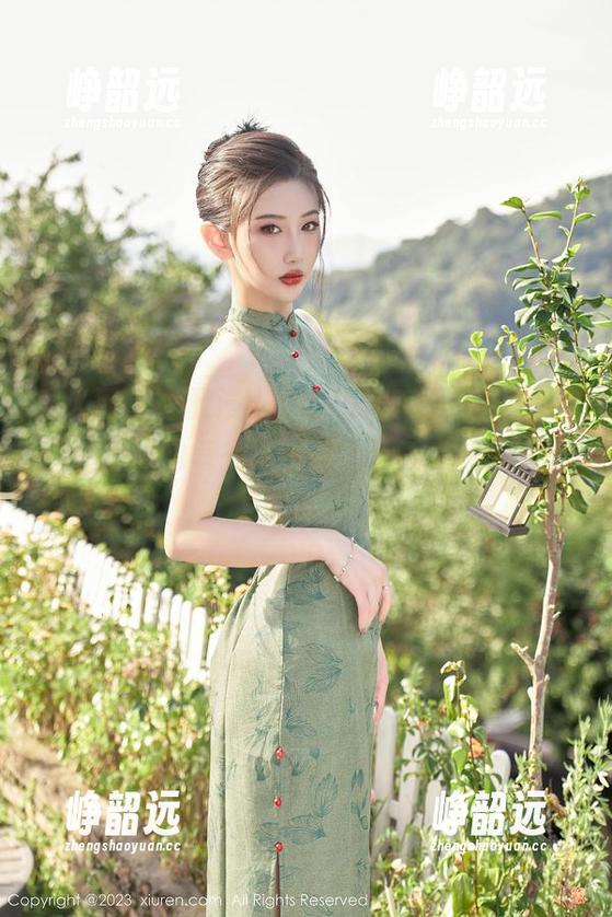 秀人网 - 陈雅漫VICKY的运动时刻，图片抓住了她的每一次跃动，下载点点滴滴的能量。
