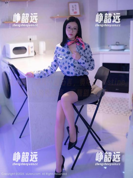 秀人网 - 图片一图万言，黄可Christine的女仆角色扮演，下载别忘提神。