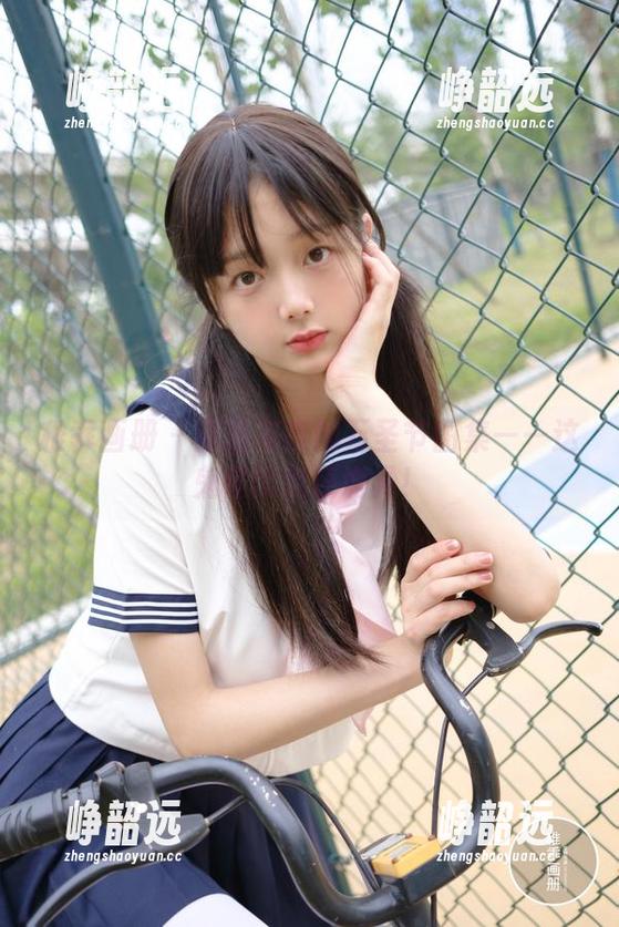 稚乖画册 - 赤西夜夜的万圣节图集——这鬼怪比我还诡异！