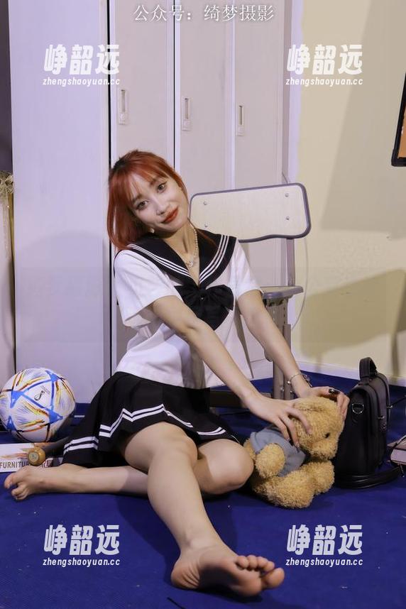 绮梦摄影-小艺 绮梦摄影 - 小艺的工作日常:办公室也能玩出免费写真花样