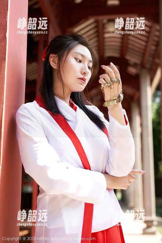 蜜桃社-小魔女lily 蜜桃社 - 无圣光户外合集,感受小魔女lily仿佛无处不在的气息。
