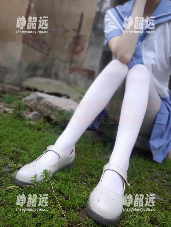 西尔酱的体操服：这图集我下载了，就为了那几分健身气质和无意的迷离！