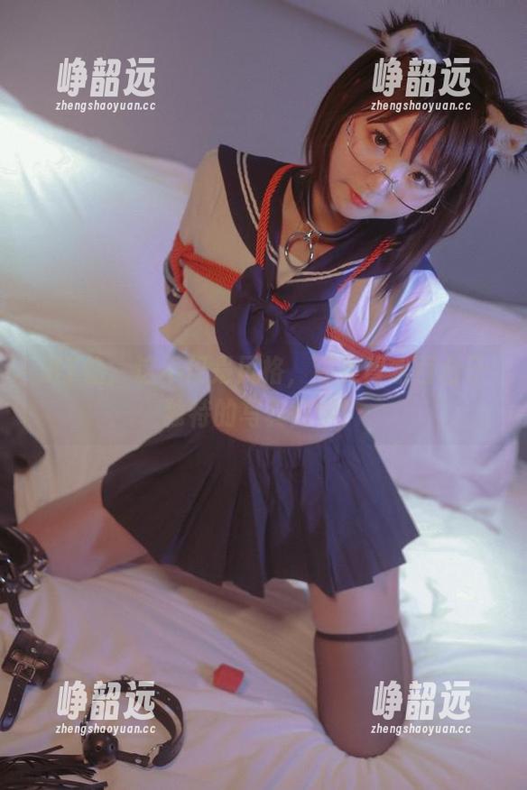 破T恤，这不仅是风格，还是青水百合子独特的写真哲学！